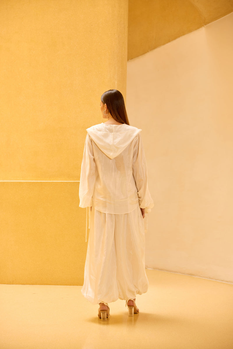 Ivory Taffeta Set