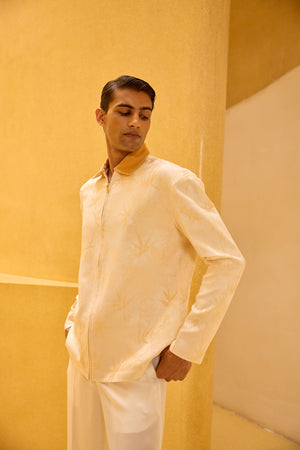 Men’s Jacquard Jacket in Cream with Velvet Collar